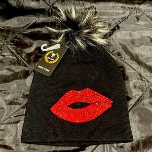 NWT Kisses beanie with sparkle!